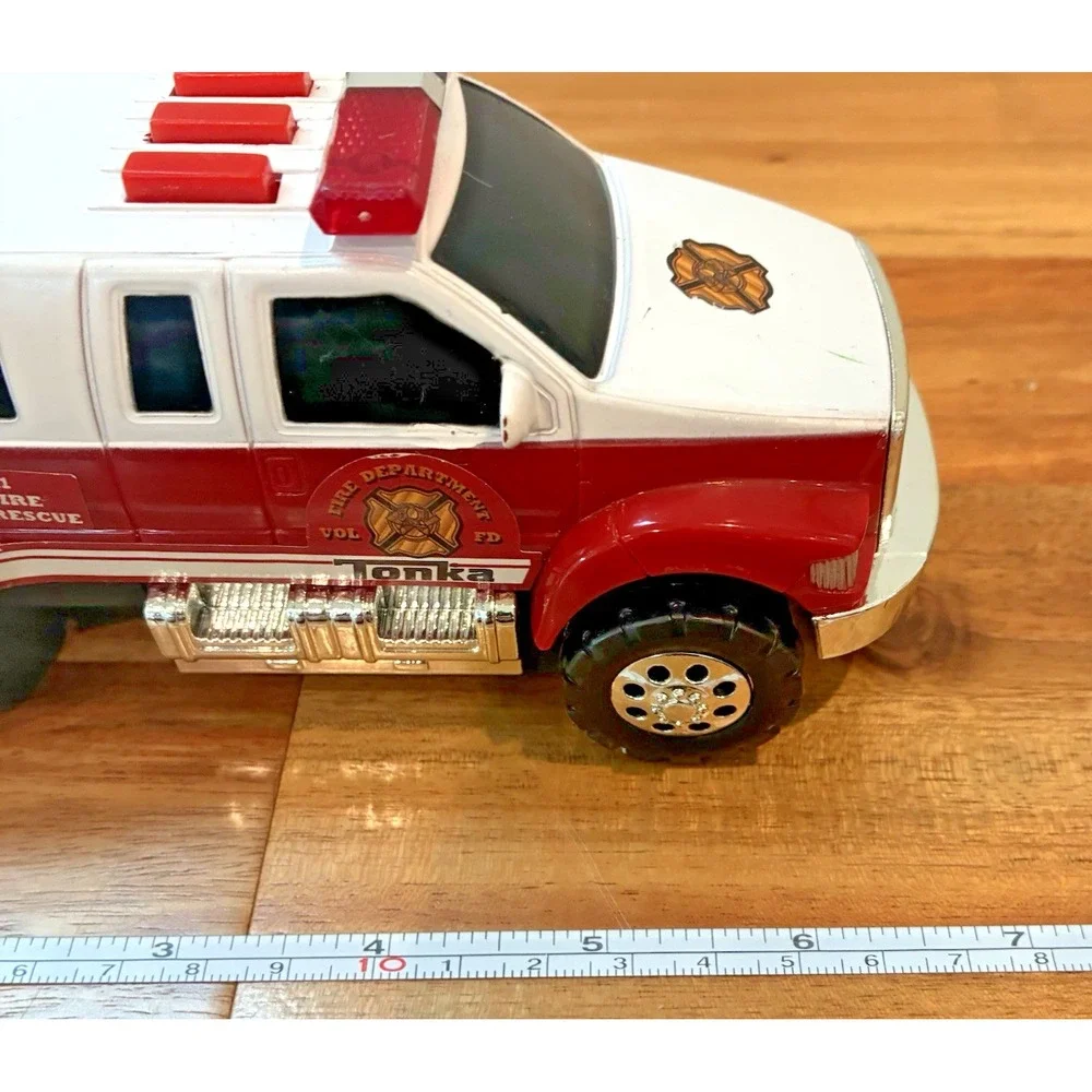 Tonka Fire Rescue Truck SUV Lights Sounds 7
